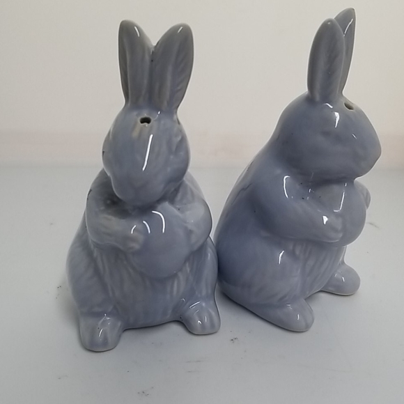 Other - Ceramic Bunnies Salt and Pepper Shakers